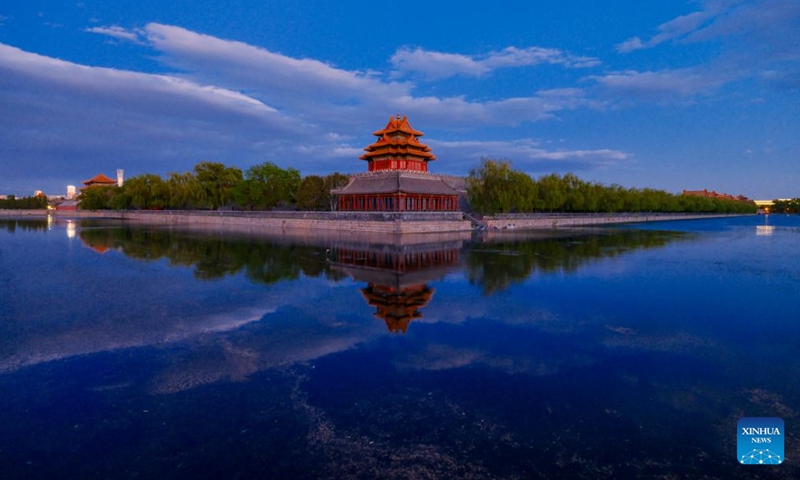 This photo taken on April 27, 2026 shows the view of a turret of the Palace Museum at twilight in Beijing, capital of China. (Xinhua/Chen Yehua)

