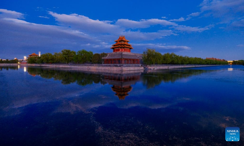 This photo taken on April 27, 2026 shows the view of a turret of the Palace Museum at twilight in Beijing, capital of China. (Xinhua/Chen Yehua)

