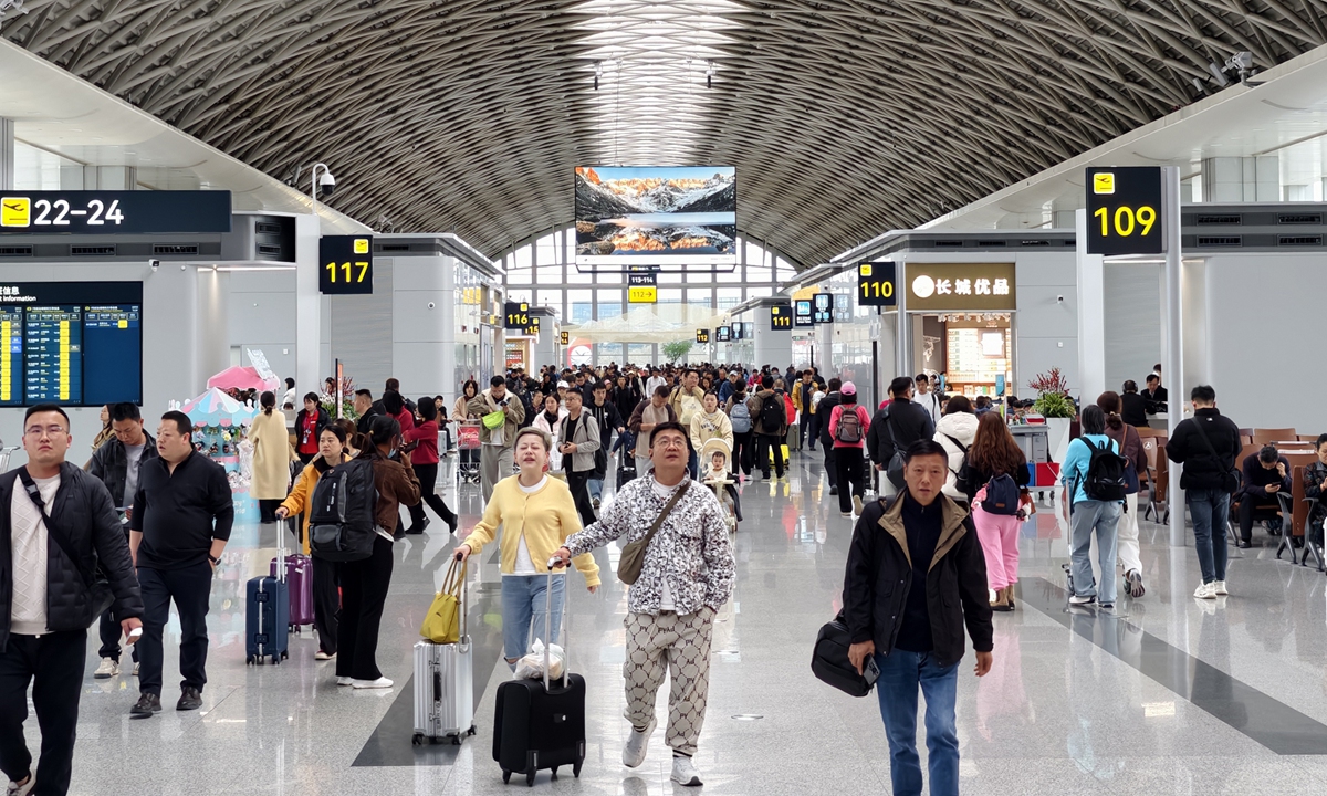 Passengers at Chengdu Shuangliu International Airport in Chengdu, Southwest China's Sichuan Province, on March 14, 2026 Photo: VCG
