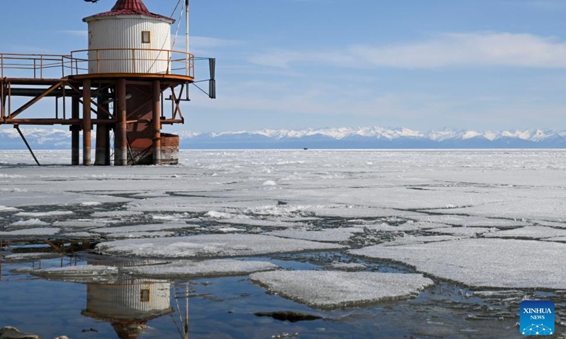 This photo taken on April 28, 2026 shows a view of Lake Baikal in Listvyanka, Russia. (Xinhua/Hao Jianwei)

