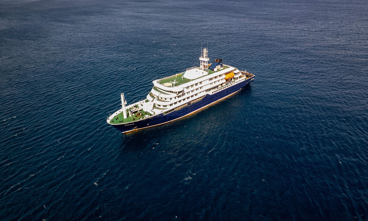 This aerial picture of the cruise ship MV Hondius stationary off the port of Praia, the capital of Cape Verde, on May 3, 2026.Photo: CFP