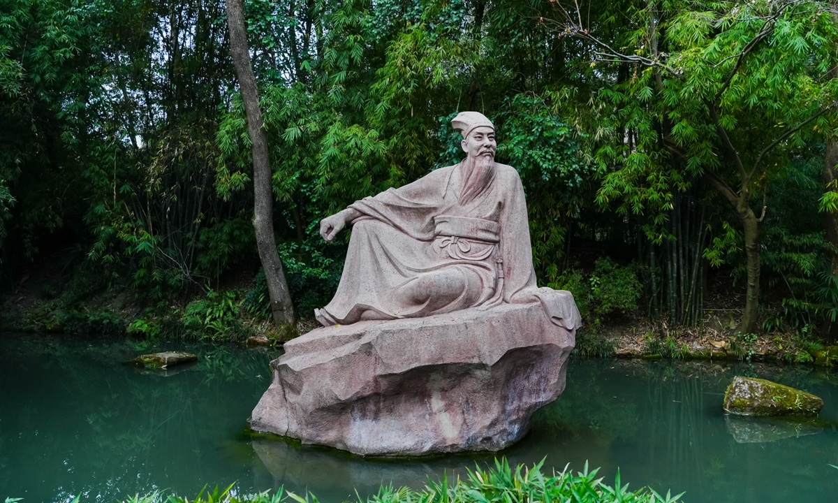 A statue of the poet Su Shi in Meishan, Southwest China's Sichuan Province Photo: VCG