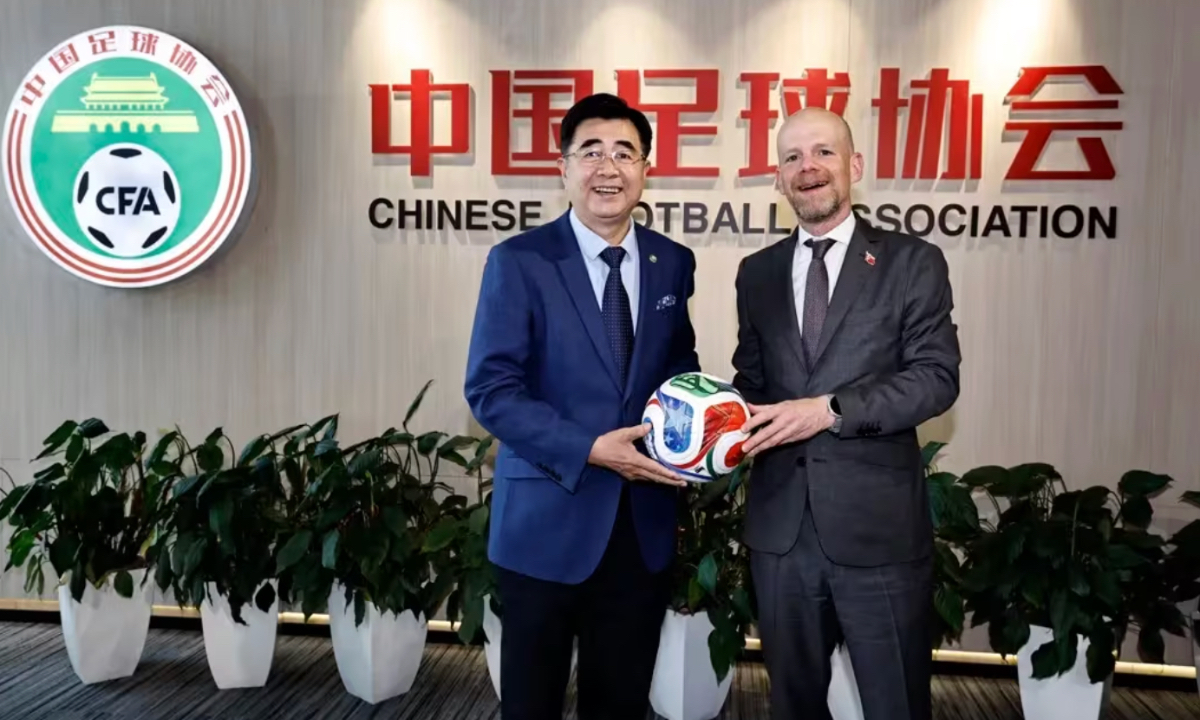 Song Kai, President of the Chinese Football Association and FIFA Secretary General Mattias Grafstr?m Photo: Courtesy of the FIFA