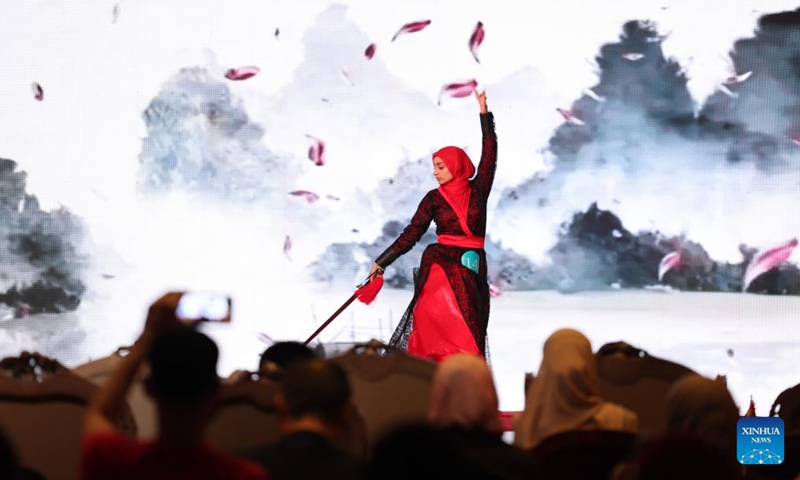A contestant competes during the final of the 25th Chinese Bridge Chinese Proficiency Competition for Foreign College Students in Cairo, Egypt, May 15, 2026. The final of the 25th Chinese Bridge Chinese Proficiency Competition for Foreign College Students in Egypt was held here on Friday evening, with the attendance of 14 students majoring in Chinese.
The finalists advanced from a pool of 26 contestants representing 14 Egyptian universities in the preliminary rounds. Photo: Xinhua