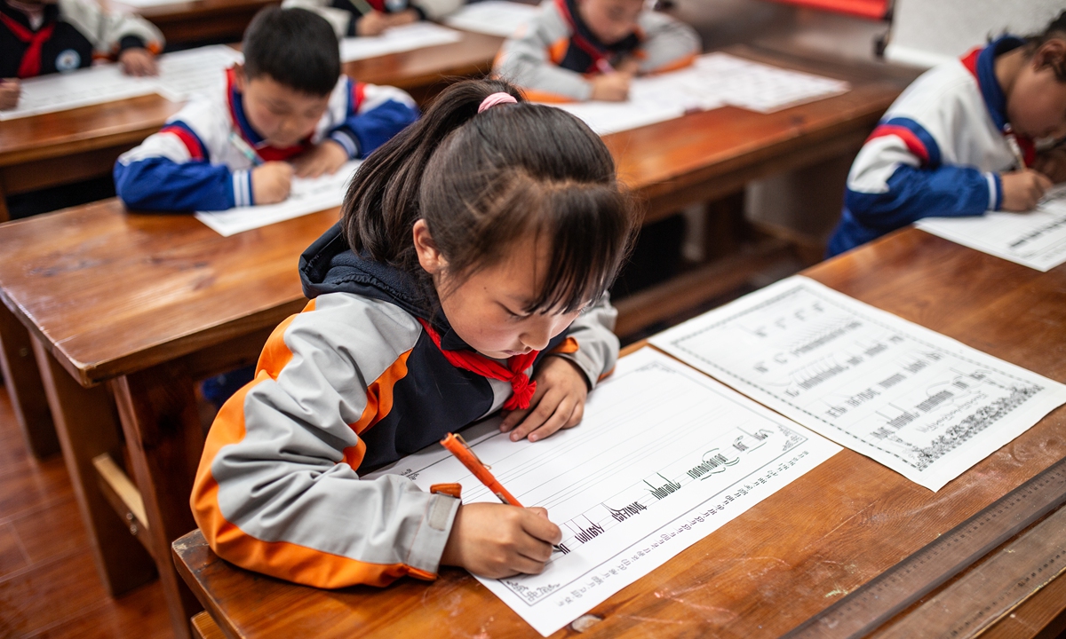 Students from Qamdo Experimental Primary School take part in various activities on campus in Qamdo, Southwest China's Xizang Autonomous Region, on May 13, 2026. Photo: Shan Jie/GT