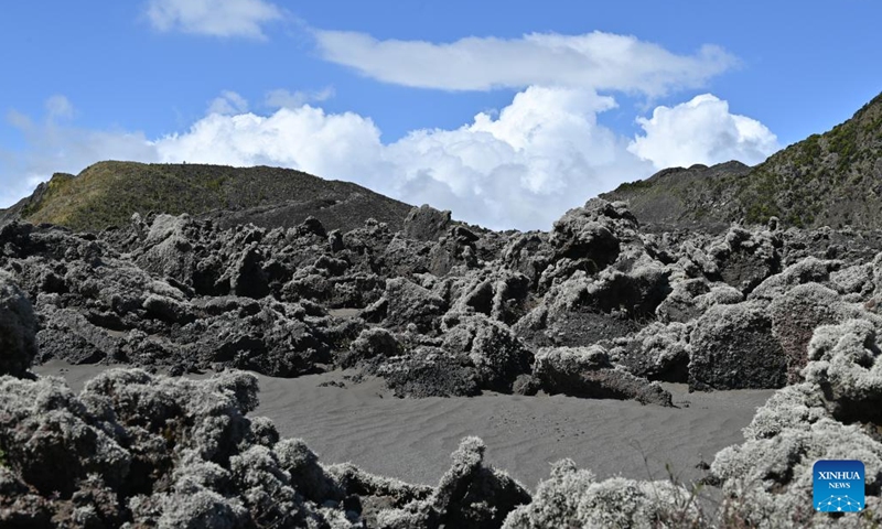 This photo taken on May 17, 2026 shows a view of Mount Karthala in the Comoros. Mount Karthala is the highest mountain and one of the most famous natural landscapes in the Comoros. Located on the Grande Comore island, it ranks among the world's most active volcanoes. (Photo: Xinhua)