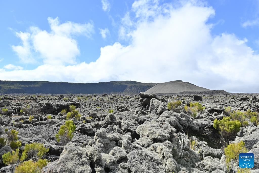 This photo taken on May 17, 2026 shows a view of Mount Karthala in the Comoros. Mount Karthala is the highest mountain and one of the most famous natural landscapes in the Comoros. Located on the Grande Comore island, it ranks among the world's most active volcanoes. (Photo: Xinhua)