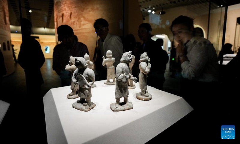 People visit the exhibition Yungang Grottoes: A world heritage site from the Pingcheng era of the Northern Wei Dynasty at the Sanxingdui Museum in Guanghan City, southwest China's Sichuan Province, May 18, 2026. Presenting over 120 pieces (sets) of exhibits, the exhibition kicked off here on Monday and will last till Oct. 31. (Photo: Xinhua)