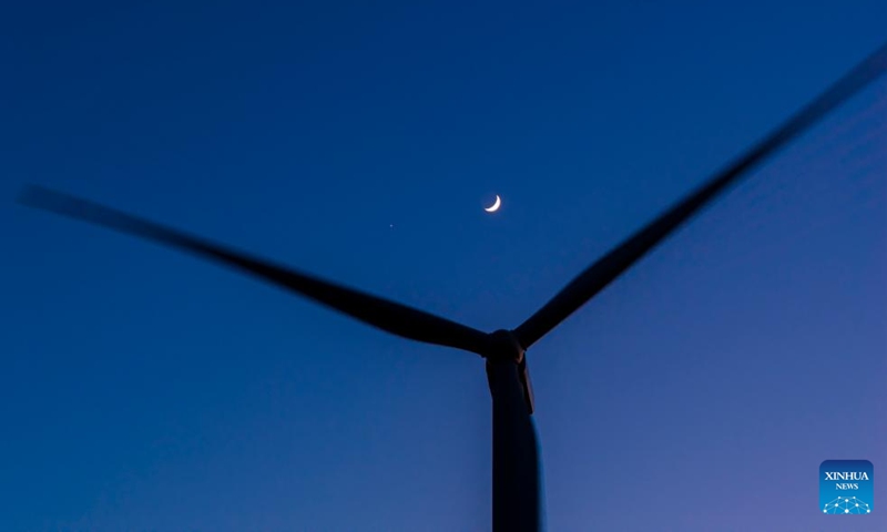 This photo taken on May 20, 2026 shows the planet of Jupiter next to the moon in the sky over Shuangyashan City, northeast China's Heilongjiang Province. (Photo: Xinhua)