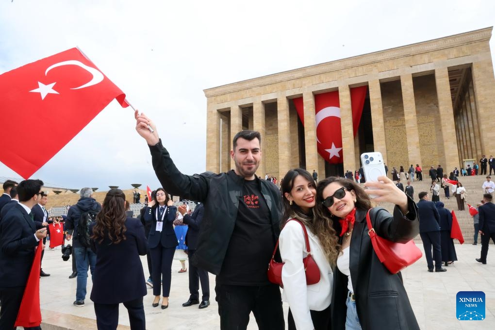 People take selfies to mark the Commemoration of Ataturk, Youth and Sports Day in front of Anitkabir, the mausoleum of Turkish Republic's founder Mustafa Kemal Ataturk, in Ankara, Türkiye, on May 19, 2026. (Photo: Xinhua)