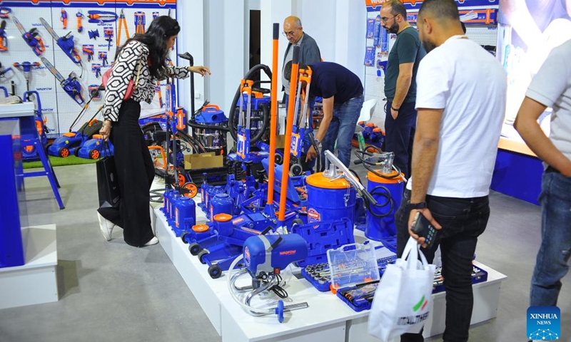 People visit the Carthage International Building and Construction Exhibition held in Tunis, Tunisia, on May 19, 2026. Held every two years, the exhibition is an important event for the Tunisian construction industry. This year's edition attracts about 200 exhibitors. (Photo: Xinhua)