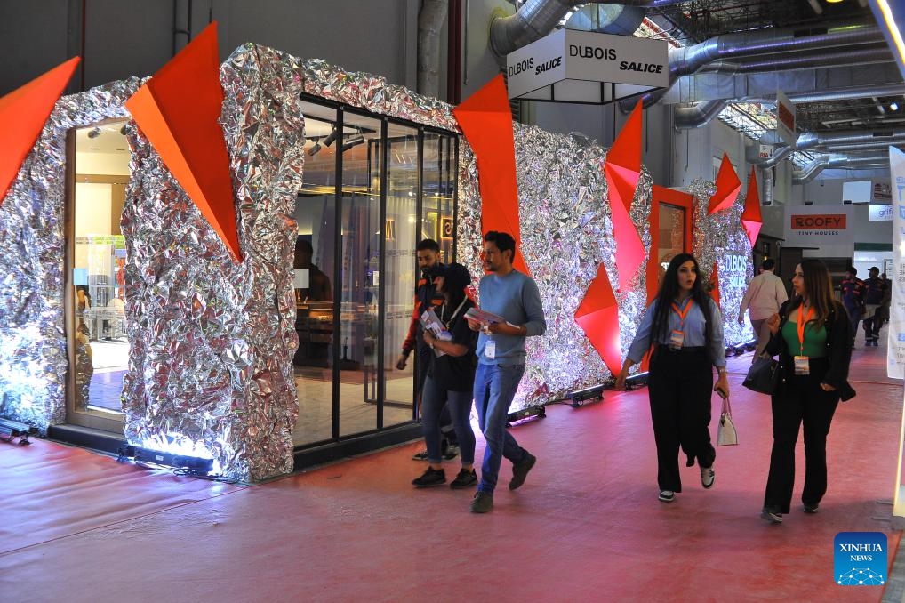 People visit the Carthage International Building and Construction Exhibition held in Tunis, Tunisia, on May 19, 2026. Held every two years, the exhibition is an important event for the Tunisian construction industry. This year's edition attracts about 200 exhibitors. (Photo: Xinhua)