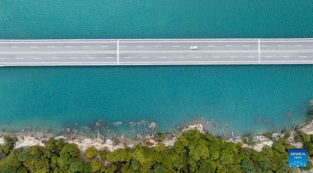 An aerial drone photo taken on July 16, 2020 shows part of Nujiang River zigzag road on the Sichuan-Xizang highway in Baxoi County, southwest China's Xizang Autonomous Region. This year marks the 75th anniversary of the peaceful liberation of Xizang. Today, the once formidable plateau has become highly accessible as a comprehensive transportation system has been established, which centered in the capital city of Lhasa and radiating to various cities and prefectures. (Photo by Wang Shimin/Xinhua)
