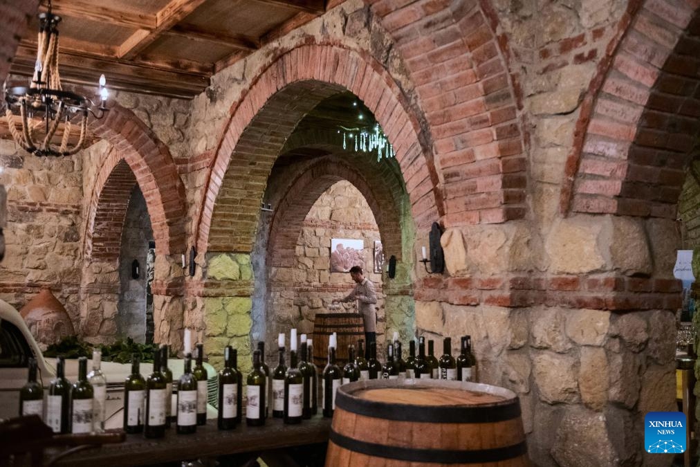 This photo taken on May 21, 2026 shows the underground tasting room of Shirvan-Meysari Winery in Shamakhi, Azerbaijan. As Azerbaijan's first winery awarded EU organic certification, Shirvan-Meysari Winery has become one of the country's wine-industry calling cards. (Photo: Xinhua)
