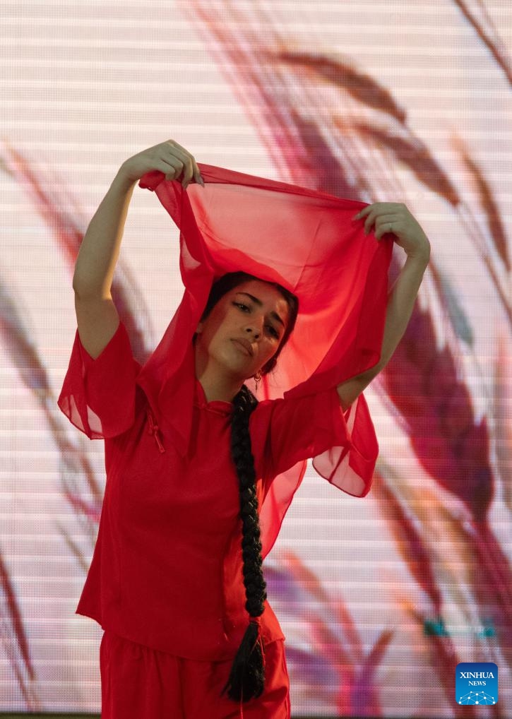 A contestant dances during the final of the 25th Chinese Bridge Chinese Proficiency Competition for Foreign College Students in Azerbaijan in Baku, Azerbaijan, May 25, 2026. The final of the 25th Chinese Bridge Chinese Proficiency Competition for Foreign College Students in Azerbaijan was held on Monday in Baku. (Photo: Xinhua)