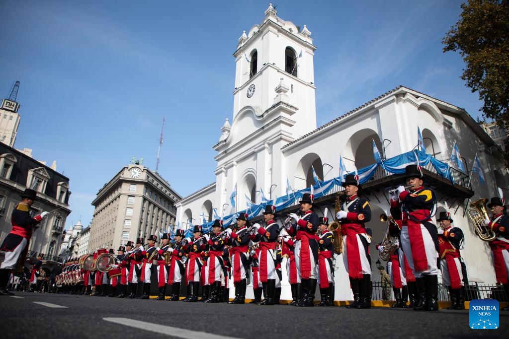 An Argentine military band performs during National Day celebrations at Plaza de Mayo in Buenos Aires, capital of Argentina, on May 25, 2026. (Photo: Xinhua)