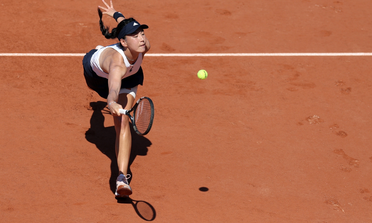 Wang Xinyu of China competes against Tamara Korpatsch of Germany in round two during Day Four of the 2026 French Open at Roland Garros on May 27, 2026 in Paris, France. Photo: VCG