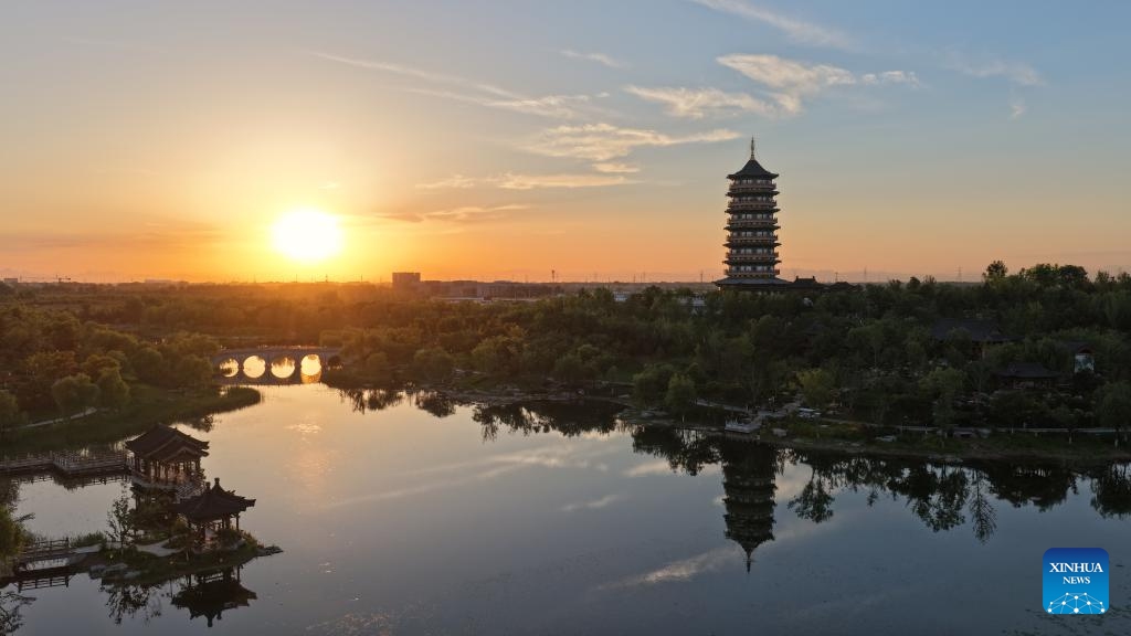 An aerial drone photo taken on May 28, 2026 shows the early summer scenery at the Yuerong Park in Xiong'an New Area in north China's Hebei Province. (Xinhua/Fan Shihui)