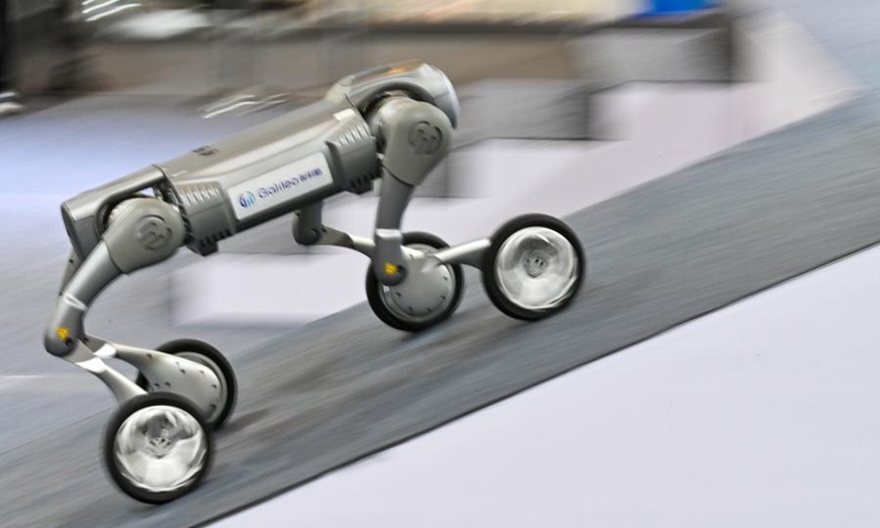 A quadruped robot demonstrates its climbing ability at the World Intelligence Expo 2026 in Tianjin, north China, May 29, 2026. (Xinhua/Zhao Zishuo)