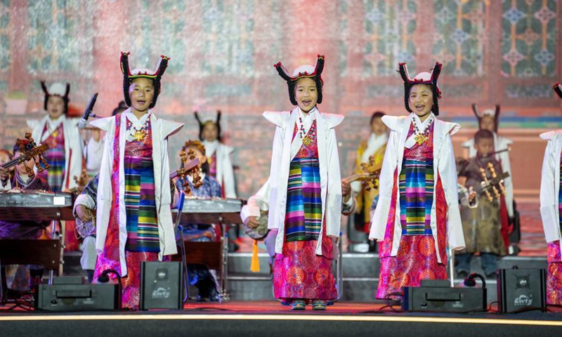 Students of Nyima Tsamjo participate in a children's art gala in Lhasa, southwest China's Xizang Autonomous Region, May 30, 2026. (Xinhua/Tenzing Nima Qadhup)