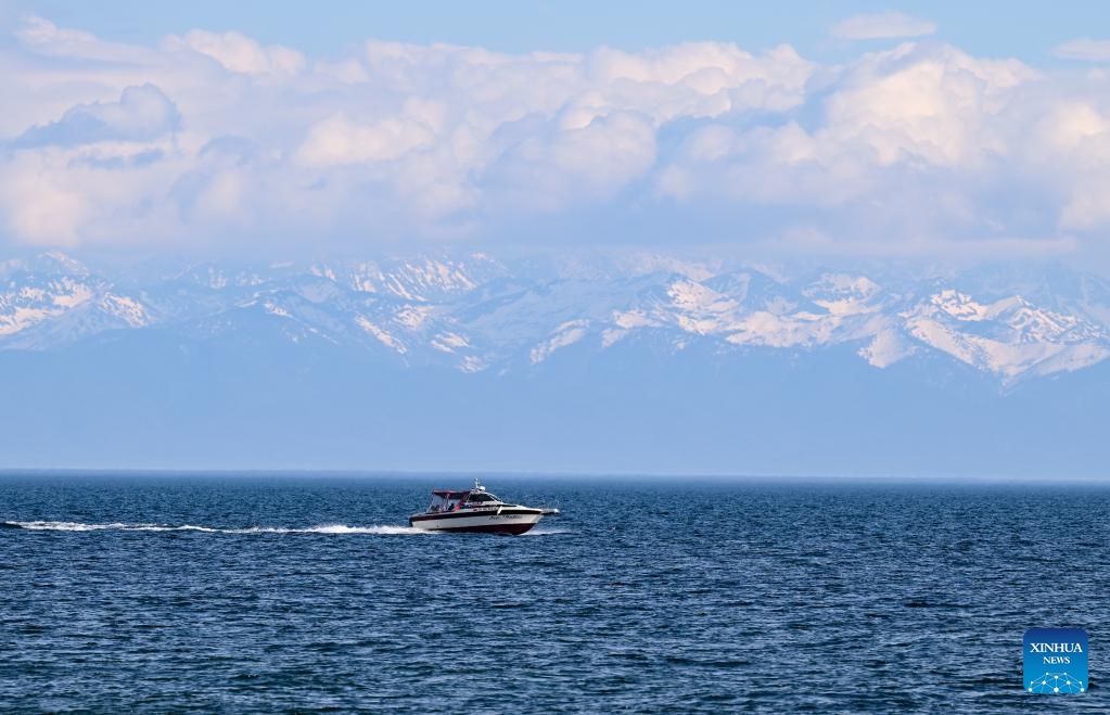 Tourists take a speedboat to enjoy the scenery of Lake Baikal, Russia on May 31, 2026. (Photo: Xinhua)
