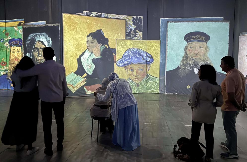 People visit the multimedia exhibition Beyond Van Gogh: The Immersive Experience in Cairo, Egypt, June 1, 2026. (Photo: Xinhua)
