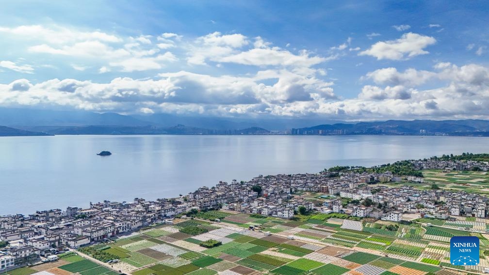 This aerial drone photo taken on May 31, 2026 shows the view of Erhai Lake in Dali, southwest China's Yunnan Province. (Photo: Xinhua)