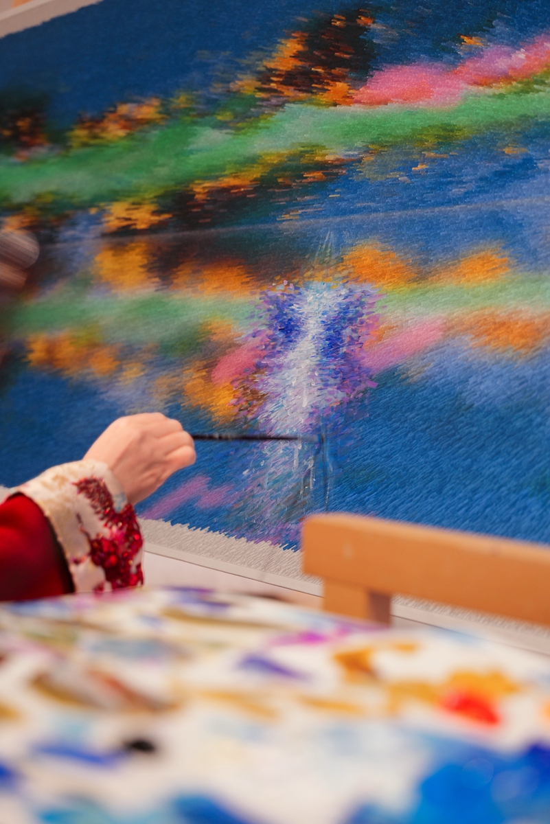 Artist BAISHUI at work