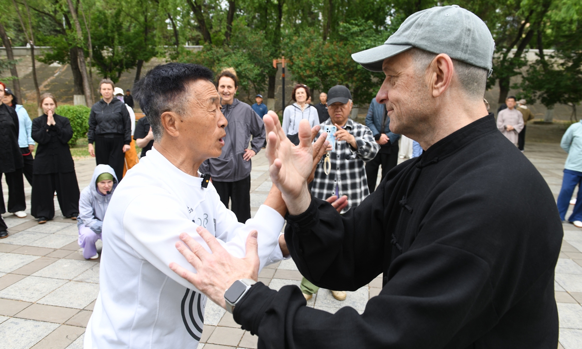 A Russian student learns tai chi from a Chinese coach in Mudanjiang, Northeast China's Heilongjiang Province, on June 4, 2026. Tai chi enthusiasts from multiple Russian cities received coaching from the renowned tai chi instructor. Upon finishing their study tour, they will head to the city of Suifenhe to take part in a wushu invitational tournament between Chinese and Russian wushu enthusiasts. Photo: VCG