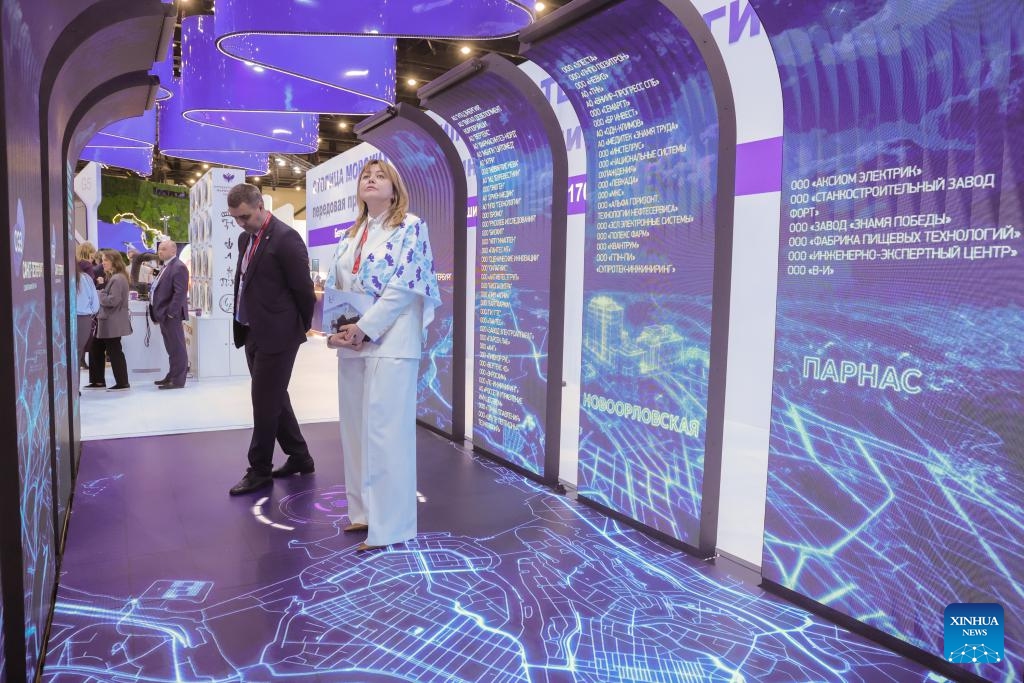 People visit the exhibition hall at the 29th St. Petersburg International Economic Forum in St. Petersburg, Russia, June 3, 2026. The 29th St. Petersburg International Economic Forum opens on June 3, 2026, bringing together about 20,000 representatives from political, business and academic circles from more than 100 countries and territories. Launched in 1997, the St. Petersburg International Economic Forum has grown into one of Russia's most important international economic forums. (Photo: Xinhua)