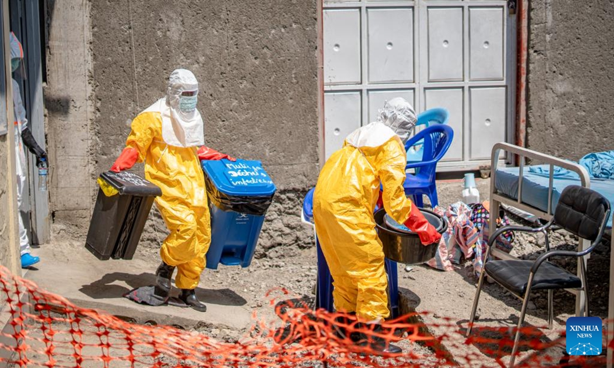 Medical workers clean up at an Ebola treatment center in Goma, the Democratic Republic of the Congo (DRC), on June 4, 2026. (Xinhua)