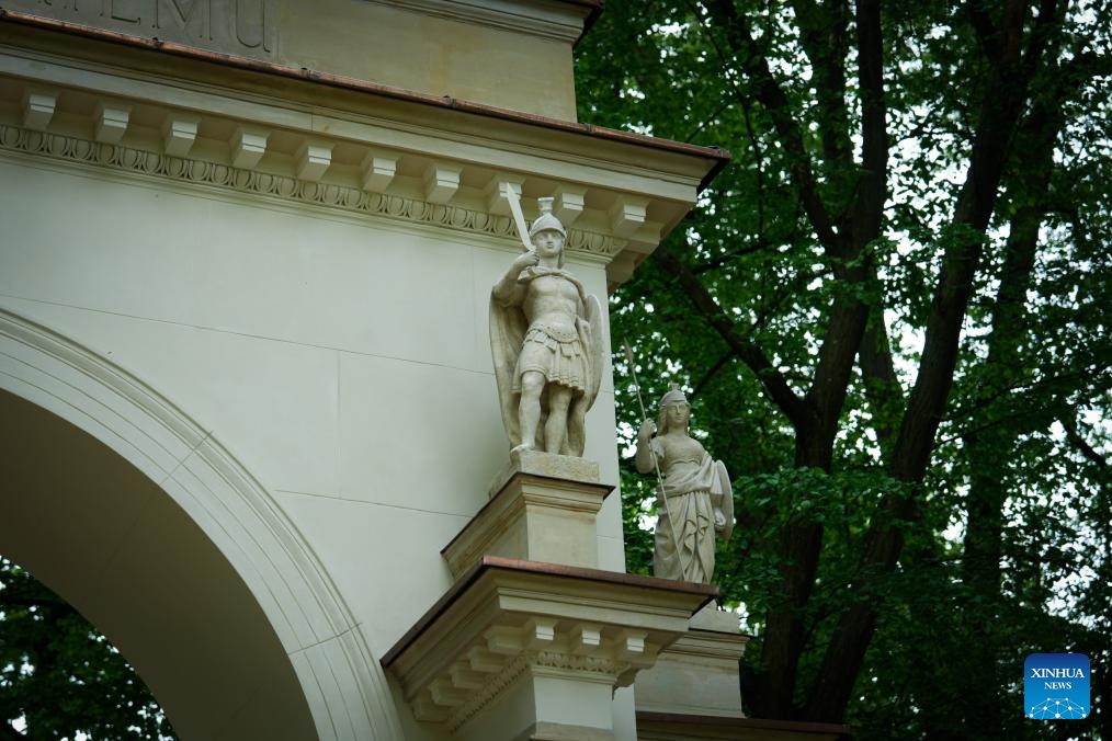 Sculptures on a memorial arch are seen in the Jablonna Palace complex near Warsaw, Poland on June 5, 2026. The Jablonna Palace is a notable neoclassical palace complex about 20 kilometers north of Warsaw. (Photo: Xinhua)