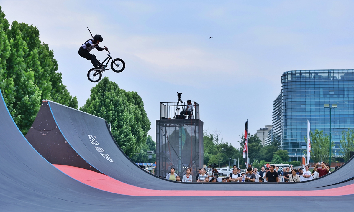 A competitor takes part in the BMX freestyle final at the 2026 China X Sports (China Extreme Sports Games) in Nanjing, East China's Jiangsu Province, on June 7, 2026. A total of around 3,000 competitors in sports like BMX, breakdancing, kayak sprints, and youth climbing are participating in the games from June 6 to 11. Photo: VCG