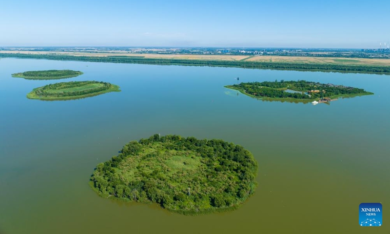 A drone photo taken on June 7, 2026 shows a view of the Hengshui Lake in Hengshui, north China's Hebei Province. As a key wetland ecosystem in northern China and a vital stopover for migratory birds on the East Asian-Australasian Flyway, Hengshui Lake, with its excellent ecological environment, has become an ideal home for numerous rare birds to inhabit, breed, and rest. Photo: Xinhua