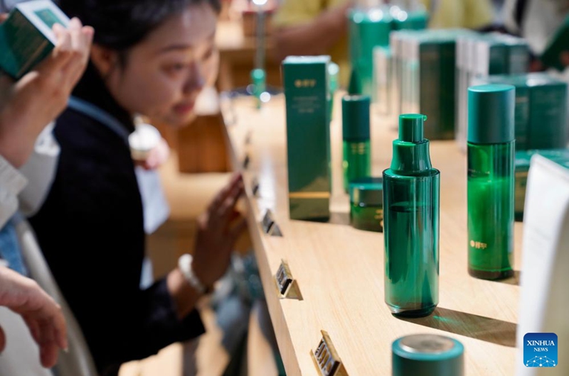 This photo taken on June 7, 2026 shows olive oil skincare products at an olive processing company in Wudu District, Longnan, northwest China's Gansu Province.
Wudu District in Longnan is one of China's prime areas for olive cultivation, with its olive industry leading the nation in scale, output and economic returns.
By 2025, the olive plantation area of Wudu District covered about 42,800 hectares, generating a total output value of four billion yuan (about 591 million U.S. dollars).
The district has developed a comprehensive olive industry chain which incorporates over 80 products across 10 major categories, including olive oil, health supplements, and skincare items. Photo: Xinhua