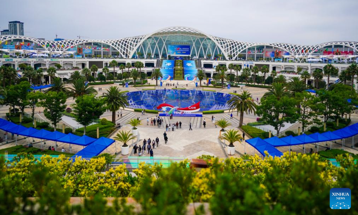 This photo taken on June 11, 2026 shows a view of Kunming Dianchi International Convention and Exhibition Center, the venue for the 10th China-South Asia Exposition in Kunming, southwest China's Yunnan Province. The 10th China-South Asia Expo kicked off on Thursday in Kunming City. The event has put an emphasis on enhancing regional trade and industrial cooperation under the theme