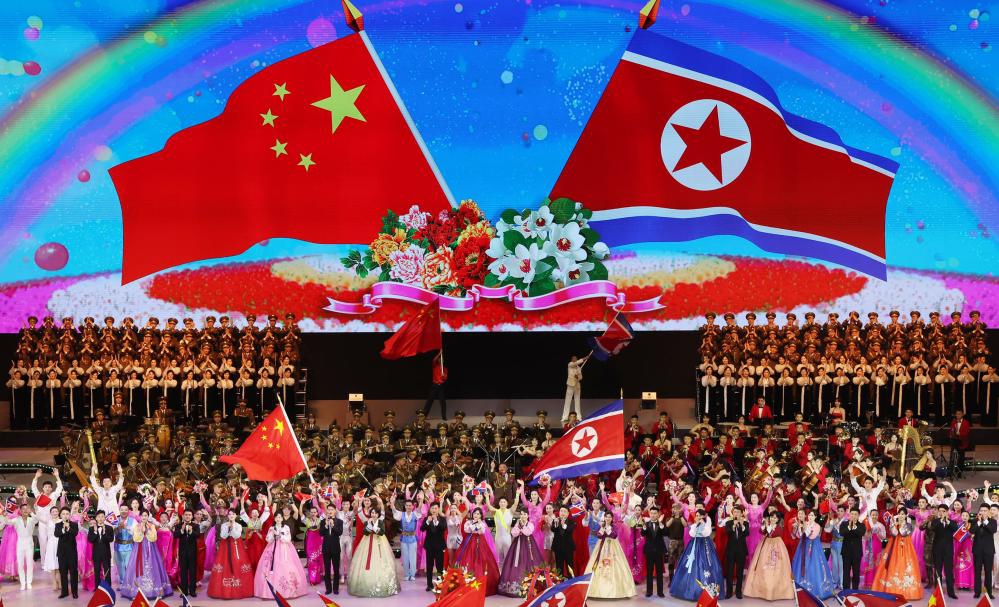 Artists perform during an artistic performance at the Pyongyang Gymnasium in Pyongyang, the Democratic People's Republic of Korea (DPRK), June 8, 2026. Xi Jinping, general secretary of the Communist Party of China Central Committee and Chinese president, and his wife Peng Liyuan, along with Kim Jong Un, general secretary of the Workers' Party of Korea and president of the State Affairs of the DPRK, and Kim's wife Ri Sol Ju, watched the performance on Monday evening. (Photo: Xinhua)