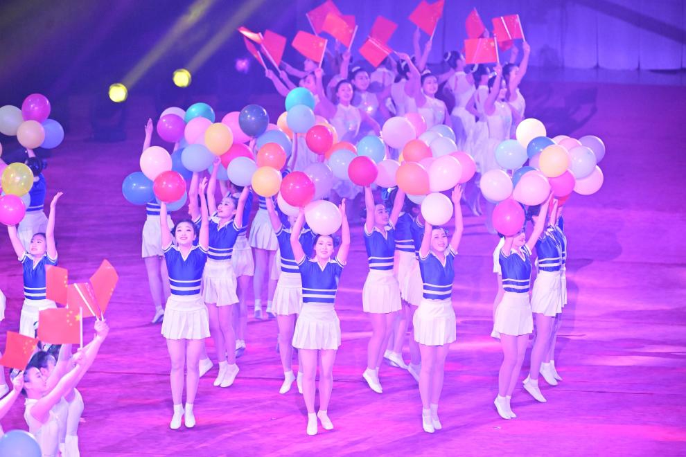 Artists perform during an artistic performance at the Pyongyang Gymnasium in Pyongyang, the Democratic People's Republic of Korea (DPRK), June 8, 2026. Xi Jinping, general secretary of the Communist Party of China Central Committee and Chinese president, and his wife Peng Liyuan, along with Kim Jong Un, general secretary of the Workers' Party of Korea and president of the State Affairs of the DPRK, and Kim's wife Ri Sol Ju, watched the performance on Monday evening. (Photo: Xinhua)