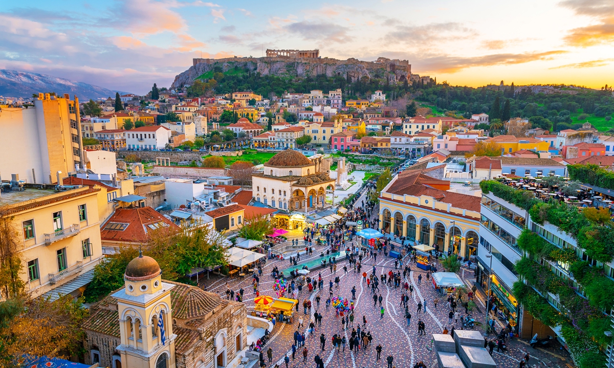 The Acropolis and Plaka of Athens, Greece Photo: VCG