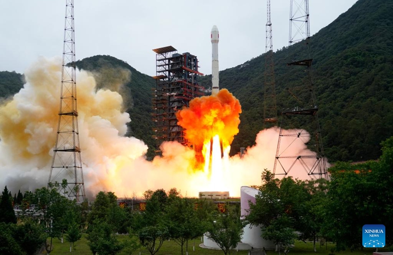 A Long March-3B carrier rocket carrying a new satellite, Shijian-31, blasts off from the Xichang Satellite Launch Center in southwest China's Sichuan Province, June 16, 2026. The rocket blasted off at 5:45 p.m. (Beijing Time) and placed the new satellite into space successfully. (Photo by Ouyang Haoting/Xinhua)