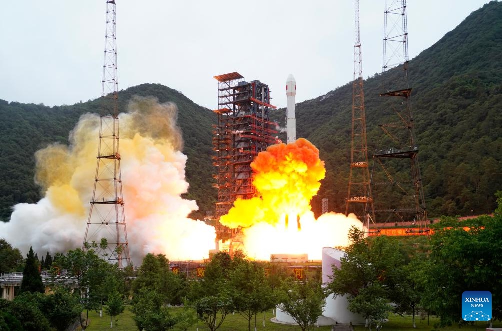 A Long March-3B carrier rocket carrying a new satellite, Shijian-31, blasts off from the Xichang Satellite Launch Center in southwest China's Sichuan Province, June 16, 2026. The rocket blasted off at 5:45 p.m. (Beijing Time) and placed the new satellite into space successfully. (Photo by Ouyang Haoting/Xinhua)