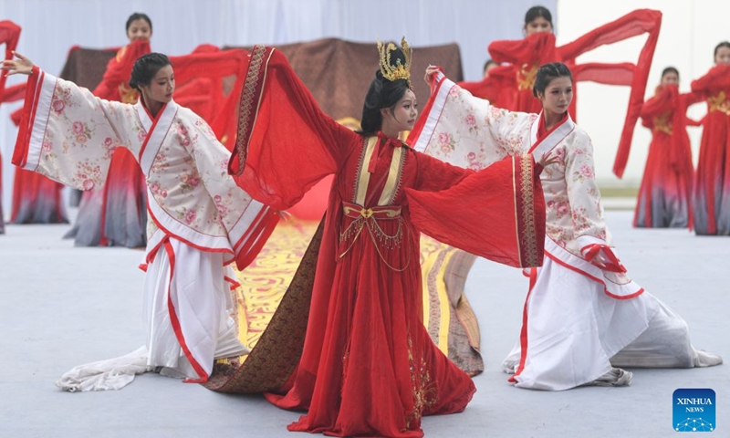 A performance is staged at the opening ceremony of the 2026 Zhaosu Tianma cultural tourism festival in Zhaosu County, northwest China's Xinjiang Uygur Autonomous Region, June 20, 2026.

The 2026 Zhaosu Tianma cultural tourism festival kicked off here on Saturday. (Xinhua/Hu Huhu)