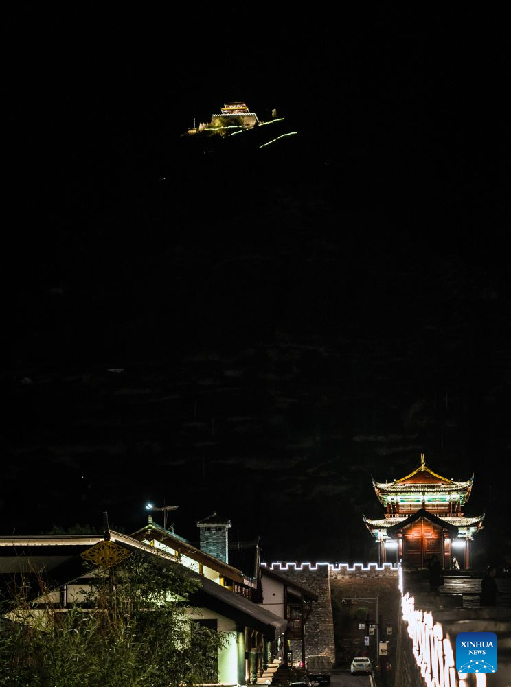 This photo taken on Aug. 23, 2026 shows the night view of Songzhou Ancient City in Songpan County of Aba Tibetan and Qiang Autonomous Prefecture, southwest China's Sichuan Province. Songzhou Ancient City in Songpan County is now a major historical and cultural site protected at the national level. (Photo by Lan Hongguang/Xinhua)