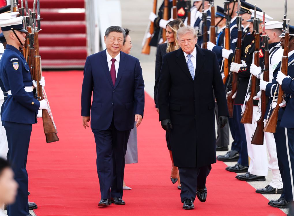 Chinese President Xi Jinping arrives at Joint Base Andrews on Sept. 23, 2026, for a state visit to the United States at the invitation of U.S. President Donald Trump. Xi and his wife, Peng Liyuan, were warmly greeted by Trump and his wife, Melania Trump, at the airport in a rare planeside welcome. (Xinhua/Liu Bin)