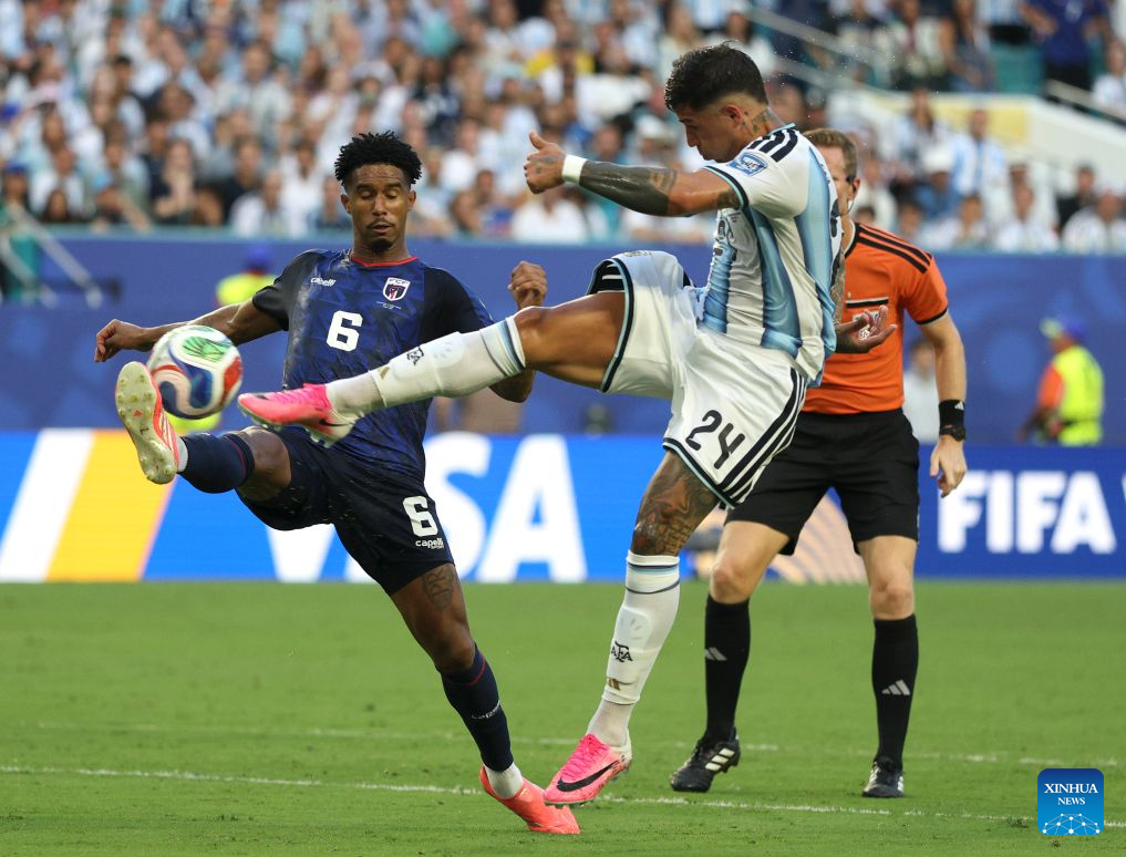 Enzo Fernandez (front R) of Argentina shoots during the round of 32 match between Argentina and Cabo Verde at the 2026 FIFA World Cup at Miami Stadium, Miami, the United States, July 3, 2026. (Xinhua/Xu Zijian)