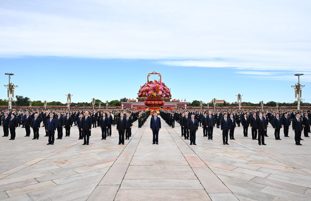 Chinese President Xi Jinping and other leaders of the Communist Party of China and the state including Li Qiang, Zhao Leji, Wang Huning, Cai Qi, Ding Xuexiang, Li Xi and Han Zheng attend a ceremony to present flower baskets to fallen national heroes at Tian'anmen Square in Beijing, capital of China, Sept. 30, 2026. The event was held to mark Martyrs' Day. Observed on Sept. 30, one day before National Day, the day commemorates those who gave their lives for national independence and prosperity. (Xinhua/Yan Yan)