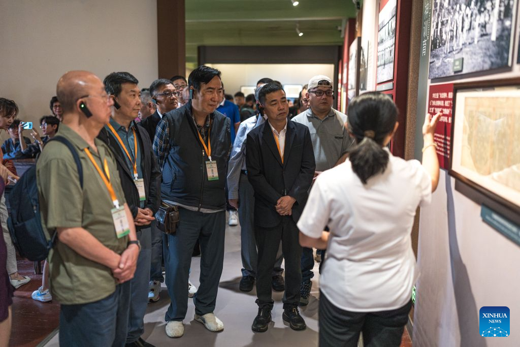 Members of a Macao media delegation visit the Historical Museum of Yunnan Military Academy in Kunming, southwest China's Yunnan Province, Aug. 22, 2026.
The Macao media delegation is on a visit to Kunming, Dali, and Lijiang in Yunnan Province from Aug. 21 to 27. The visit aims to strengthen exchanges and cooperation between Yunnan and Macao media. (Xinhua/Wang Guansen)