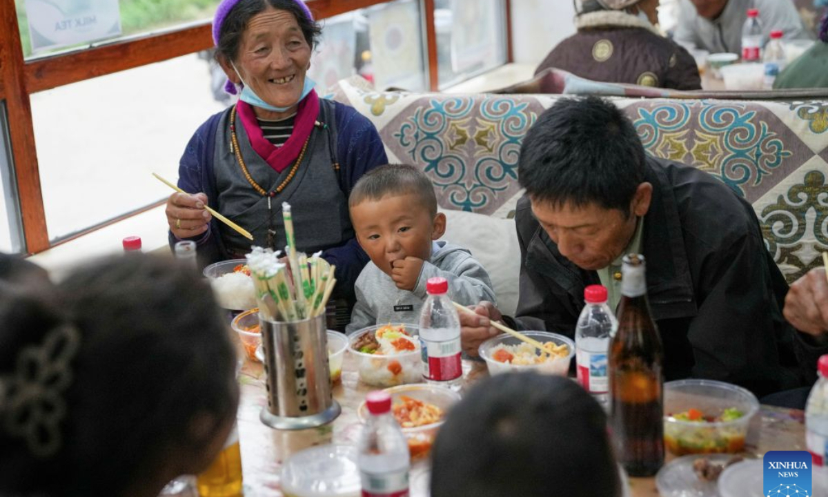 Evacuees from Seqiong Village have meal provided by the government in Jifu Village of Gyirong County in Xigaze, southwest China's Xizang Autonomous Region, Aug. 27, 2026. Residents affected by a mudslide in Gyirong County, southwest China's Xizang Autonomous Region, have been resettled, and all stranded tourists have been transferred, local authorities said Thursday. (Xinhua/Jigme Dorje)