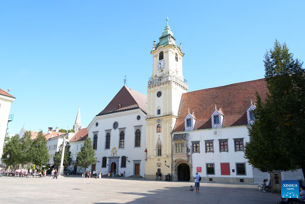 This photo taken on Sept. 1, 2026 shows the main square in the old town of Bratislava, capital of Slovakia. (Xinhua/Liu Haodong)