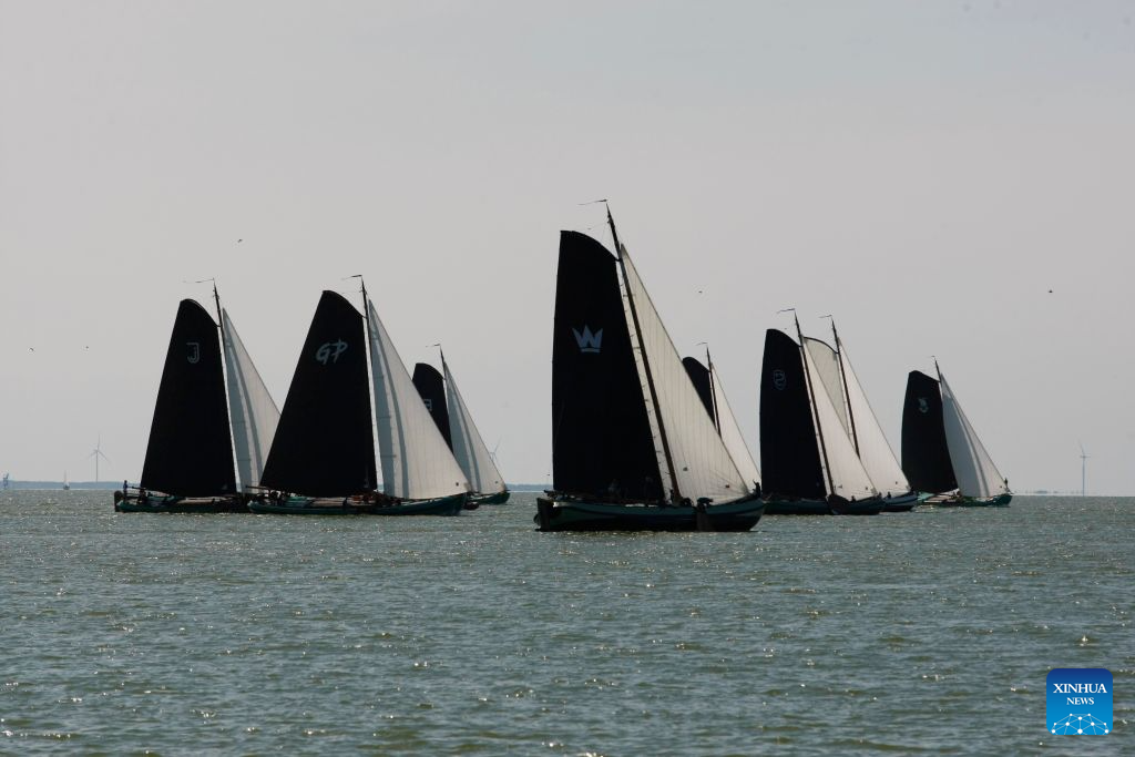 Boats compete during the 2026 Open Frisian Championships (IFKS) in Stavoren, the Netherlands, on Aug. 2, 2026. (Xinhua/Shao Haijun)